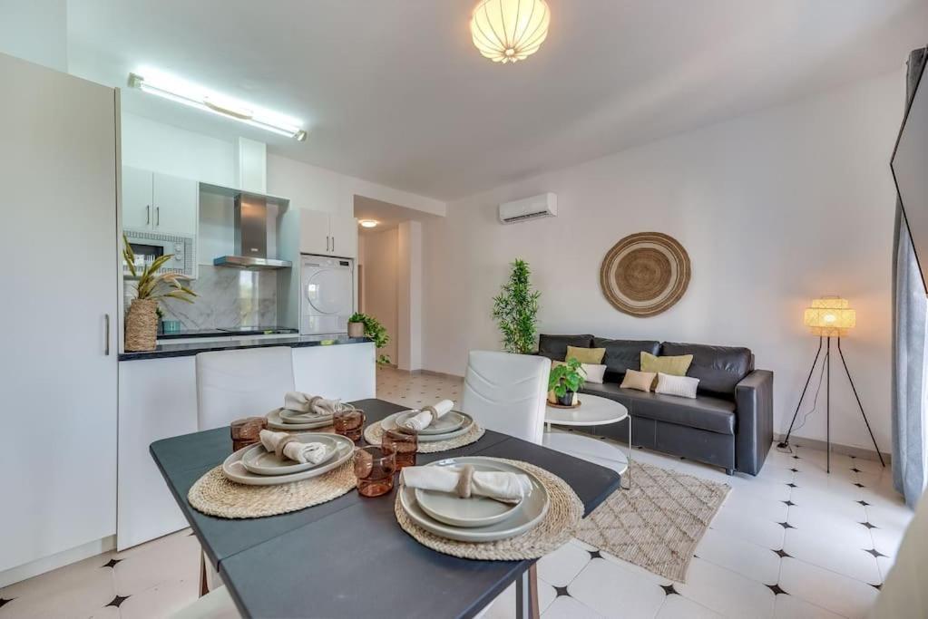 Lxr La Perla Renovated 2Hab. Apt بينالماذينا المظهر الخارجي الصورة