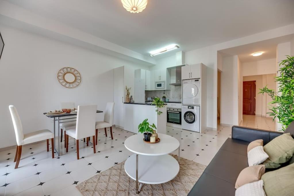 Lxr La Perla Renovated 2Hab. Apt بينالماذينا المظهر الخارجي الصورة