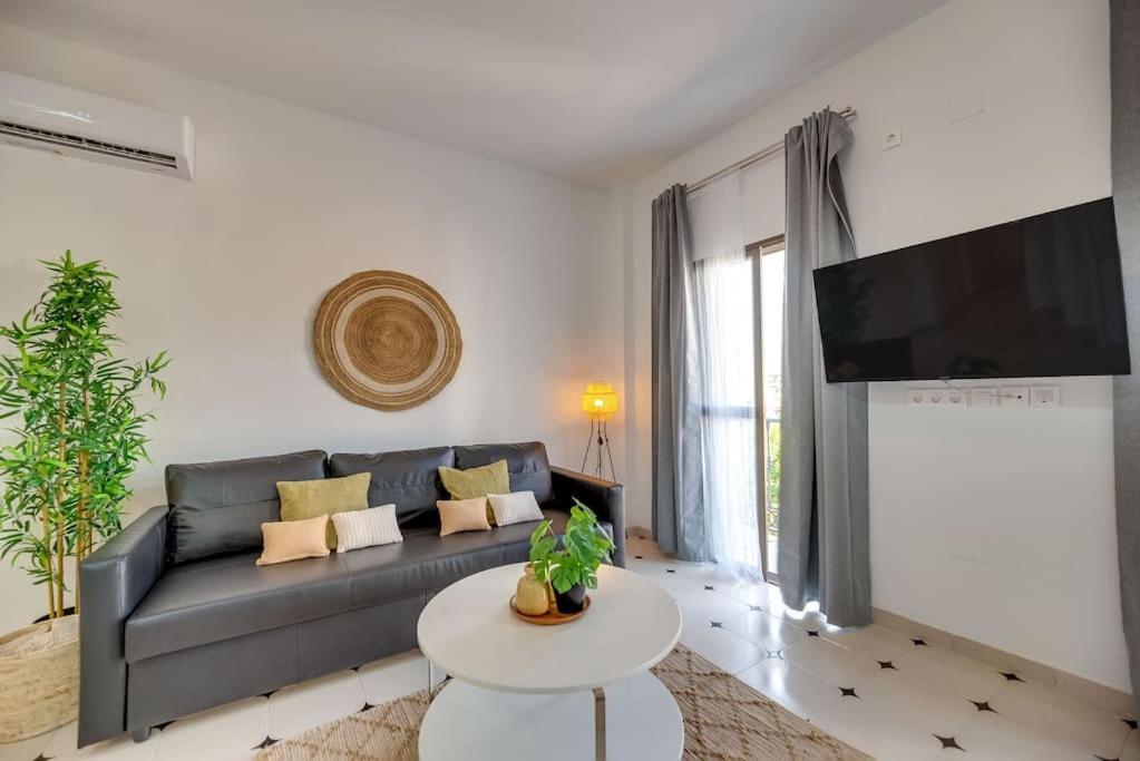 Lxr La Perla Renovated 2Hab. Apt بينالماذينا المظهر الخارجي الصورة